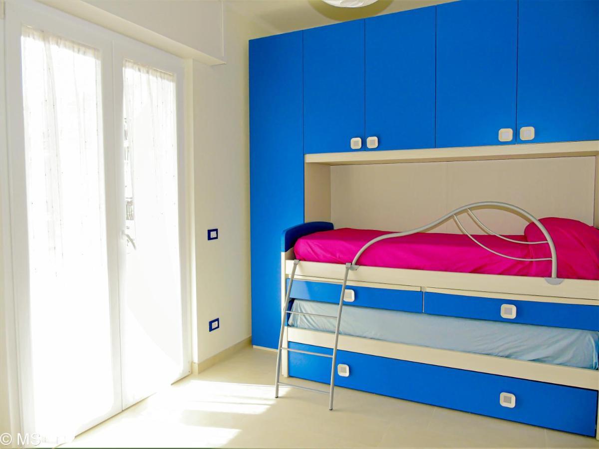Pietra Home, Posto Auto, Ac ,Wifi, 150Mt Dal Mare Pietra Ligure Exterior photo